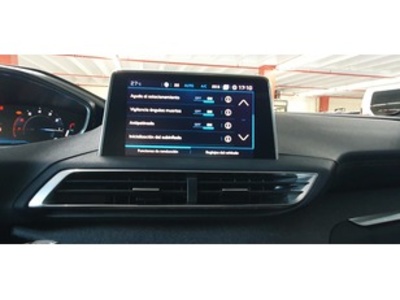 Peugeot 3008 PureTech 130 S&S GT Line 96 kW (130 CV) Peugeot 3008 PureTech 130 S&S GT Line 96 kW (130 CV)