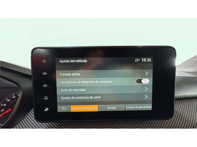DaciaJogger Expression TCe 7 plazas 81 kW (110 CV) Vehículo usado en Barcelona - 17 DaciaJogger Expression TCe 7 plazas 81 kW (110 CV) Vehículo usado en Barcelona - 17