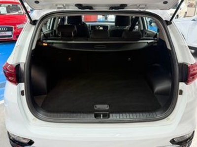 Kia Sportage 1.6 GDi Drive 4x2 97 kW (132 CV) Kia Sportage 1.6 GDi Drive 4x2 97 kW (132 CV)