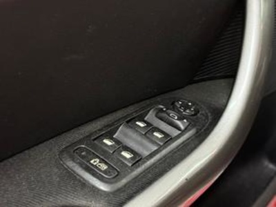 Peugeot 308 1.6 VTi Active 88 kW (120 CV) Peugeot 308 1.6 VTi Active 88 kW (120 CV)