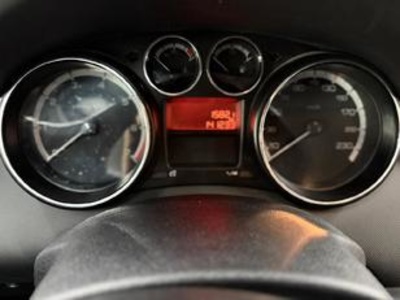 Peugeot 308 1.6 VTi Active 88 kW (120 CV) Peugeot 308 1.6 VTi Active 88 kW (120 CV)
