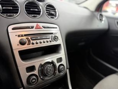 Peugeot 308 1.6 VTi Active 88 kW (120 CV) Peugeot 308 1.6 VTi Active 88 kW (120 CV)