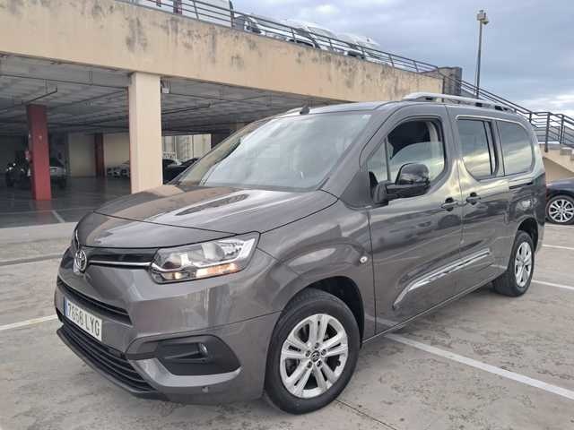 ToyotaProace City Verso 1.2 Family Active L1 5 Plazas 81 kW (110 CV) Vehículo usado en Barcelona - 1
