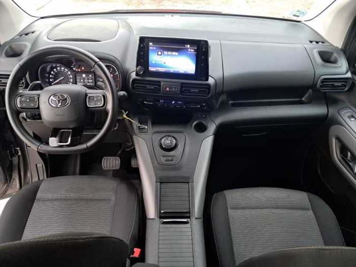 ToyotaProace City Verso 1.2 Family Active L1 5 Plazas 81 kW (110 CV) Vehículo usado en Barcelona - 7 ToyotaProace City Verso 1.2 Family Active L1 5 Plazas 81 kW (110 CV) Vehículo usado en Barcelona - 7