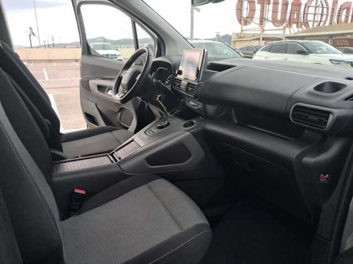 ToyotaProace City Verso 1.2 Family Active L1 5 Plazas 81 kW (110 CV) Vehículo usado en Barcelona - 12 ToyotaProace City Verso 1.2 Family Active L1 5 Plazas 81 kW (110 CV) Vehículo usado en Barcelona - 12
