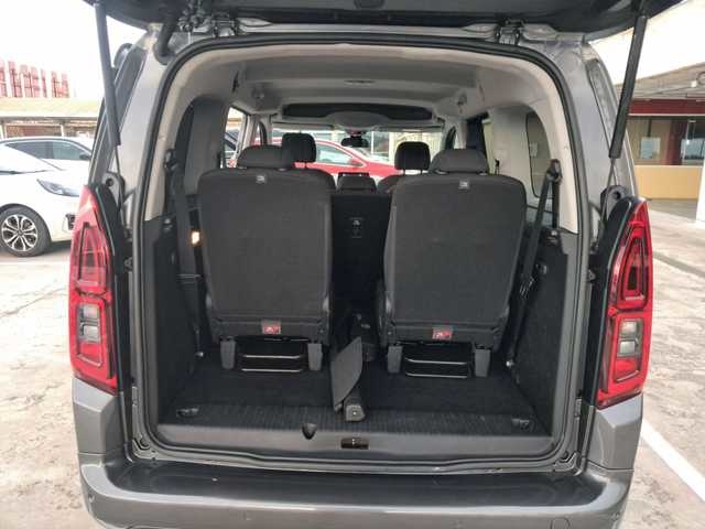 ToyotaProace City Verso 1.2 Family Active L1 5 Plazas 81 kW (110 CV) Vehículo usado en Barcelona - 18