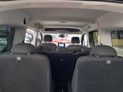 Toyota Proace City Verso 1.2 Family Active L1 5 Plazas 81 kW (110 CV) Toyota Proace City Verso 1.2 Family Active L1 5 Plazas 81 kW (110 CV)