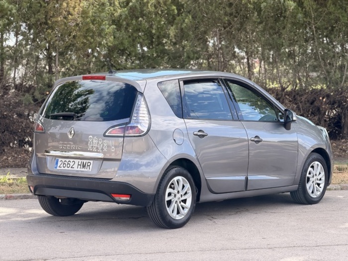 RenaultGrand Scenic Dynamique Energy dCi 96 kW (130 CV) Vehículo usado en Barcelona - 6 RenaultGrand Scenic Dynamique Energy dCi 96 kW (130 CV) Vehículo usado en Barcelona - 6
