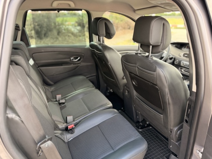 RenaultGrand Scenic Dynamique Energy dCi 96 kW (130 CV) Vehículo usado en Barcelona - 11 RenaultGrand Scenic Dynamique Energy dCi 96 kW (130 CV) Vehículo usado en Barcelona - 11