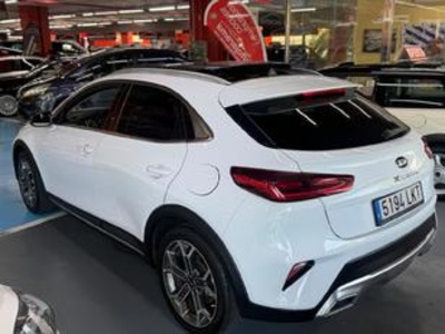 Kia Ceed 1.0 T-GDi Concept 88 kW (120 CV) Kia Ceed 1.0 T-GDi Concept 88 kW (120 CV)