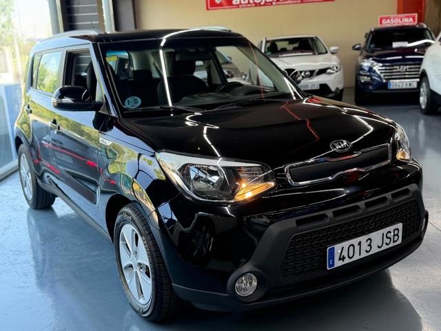 KiaSoul 1.6 CRDi Concept Eco-Dynamics 100 kW (136 CV) Vehículo usado en Barcelona - 2 KiaSoul 1.6 CRDi Concept Eco-Dynamics 100 kW (136 CV) Vehículo usado en Barcelona - 2