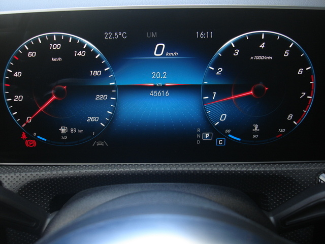 Mercedes-BenzClase A 180 d 85 kW (116 CV) Vehículo usado en Barcelona - 15 Mercedes-BenzClase A 180 d 85 kW (116 CV) Vehículo usado en Barcelona - 15