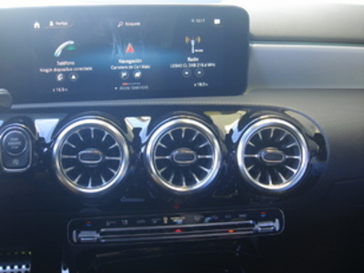 Mercedes-Benz Clase A 180 d 85 kW (116 CV) Mercedes-Benz Clase A 180 d 85 kW (116 CV)