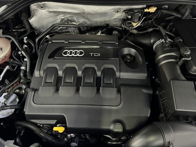 AudiQ3 2.0 TDI Attraction edition 110 kW (150 CV) Vehículo usado en Barcelona - 28