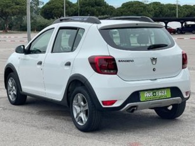 Dacia Sandero Stepway TCe 66 kW (90 CV) GLP Dacia Sandero Stepway TCe 66 kW (90 CV) GLP
