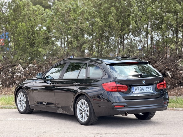 BMWSerie 3 318d Touring 110 kW (150 CV) Vehículo usado en Barcelona - 4