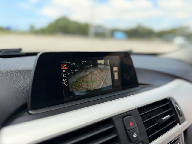 BMWSerie 3 318d Touring 110 kW (150 CV) Vehículo usado en Barcelona - 22