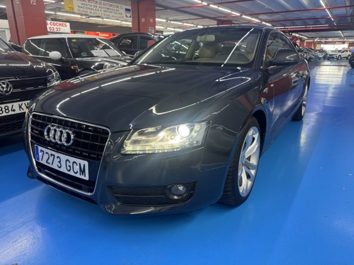 AudiA5 Coupe 3.2 FSI quattro 195 kW (265 CV) tiptronic Vehículo usado en Barcelona - 1 AudiA5 Coupe 3.2 FSI quattro 195 kW (265 CV) tiptronic Vehículo usado en Barcelona - 1