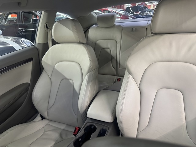 AudiA5 Coupe 3.2 FSI quattro 195 kW (265 CV) tiptronic Vehículo usado en Barcelona - 25 AudiA5 Coupe 3.2 FSI quattro 195 kW (265 CV) tiptronic Vehículo usado en Barcelona - 25