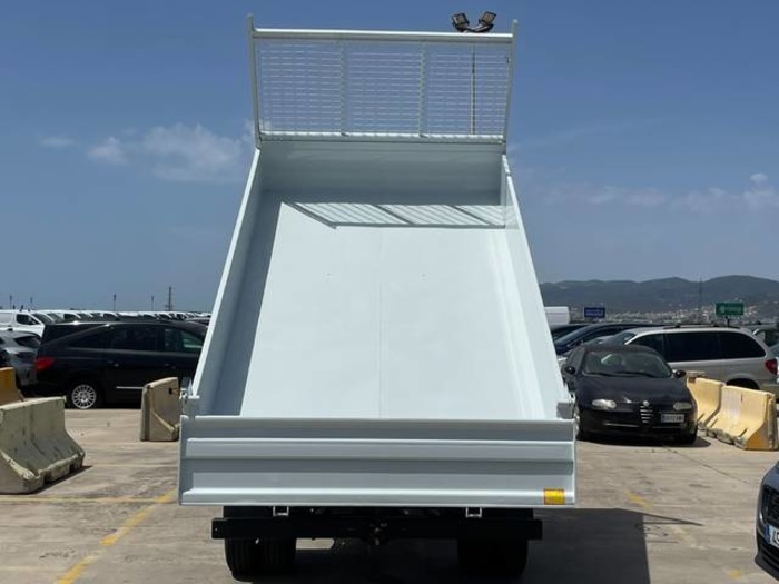 IvecoDaily Chasis 35C 14 3450 100 kW (136 CV) Vehículo usado en Barcelona - 14 IvecoDaily Chasis 35C 14 3450 100 kW (136 CV) Vehículo usado en Barcelona - 14