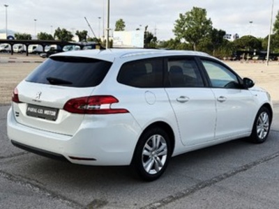 Peugeot 308 SW BlueHDI 120 S&S Style EAT6 88 kW (120 CV) Peugeot 308 SW BlueHDI 120 S&S Style EAT6 88 kW (120 CV)