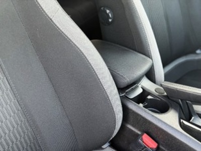 Peugeot 308 SW BlueHDI 120 S&S Style EAT6 88 kW (120 CV) Peugeot 308 SW BlueHDI 120 S&S Style EAT6 88 kW (120 CV)