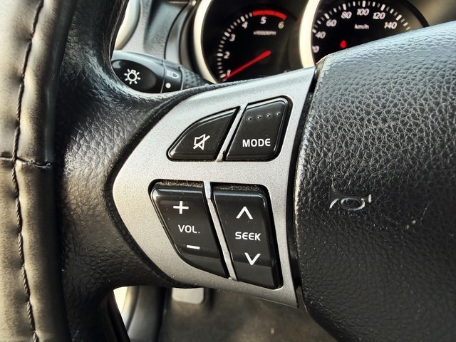 SuzukiGrand Vitara 1.9 DDiS JLX 95 kW (129 CV) Vehículo usado en Barcelona - 10 SuzukiGrand Vitara 1.9 DDiS JLX 95 kW (129 CV) Vehículo usado en Barcelona - 10