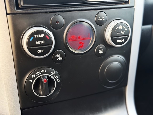 SuzukiGrand Vitara 1.9 DDiS JLX 95 kW (129 CV) Vehículo usado en Barcelona - 13 SuzukiGrand Vitara 1.9 DDiS JLX 95 kW (129 CV) Vehículo usado en Barcelona - 13