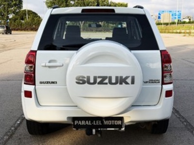 Suzuki Grand Vitara 1.9 DDiS JLX 95 kW (129 CV) Suzuki Grand Vitara 1.9 DDiS JLX 95 kW (129 CV)