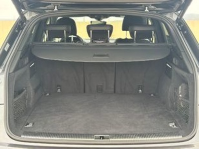 Audi Q5 Sportback TFSIe Black Line 50 TFSI e quattro-ultra 220 kW (299 CV) Audi Q5 Sportback TFSIe Black Line 50 TFSI e quattro-ultra 220 kW (299 CV)