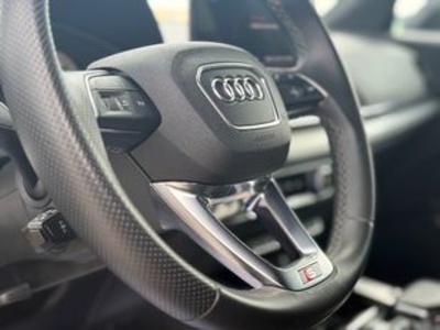 Audi Q5 Sportback TFSIe Black Line 50 TFSI e quattro-ultra 220 kW (299 CV) Audi Q5 Sportback TFSIe Black Line 50 TFSI e quattro-ultra 220 kW (299 CV)
