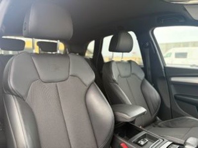 Audi Q5 Sportback TFSIe Black Line 50 TFSI e quattro-ultra 220 kW (299 CV) Audi Q5 Sportback TFSIe Black Line 50 TFSI e quattro-ultra 220 kW (299 CV)