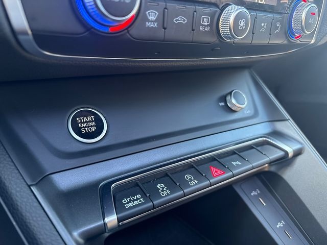 AudiQ3 Sportback S line 40 TFSI quattro 140 kW (190 CV) Vehículo usado en Barcelona - 31 AudiQ3 Sportback S line 40 TFSI quattro 140 kW (190 CV) Vehículo usado en Barcelona - 31