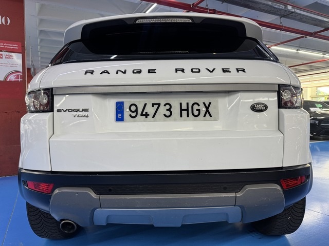 Land RoverRange Rover Evoque 2.2L TD4 Prestige 4x4 110 kW (150 CV) Vehículo usado en Barcelona - 11