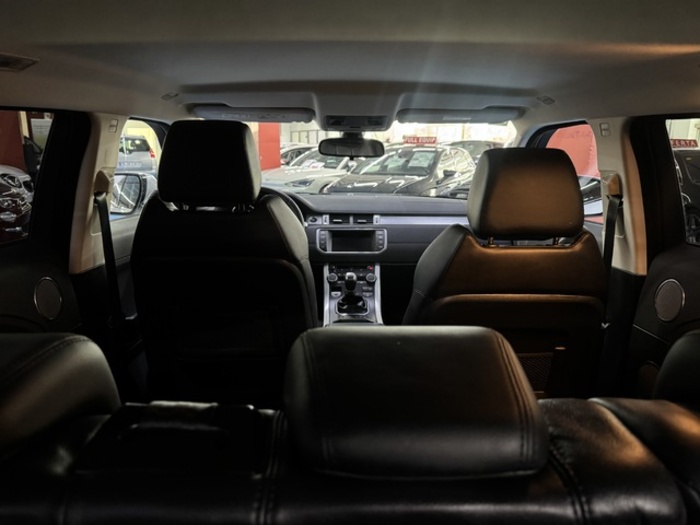 Land RoverRange Rover Evoque 2.2L TD4 Prestige 4x4 110 kW (150 CV) Vehículo usado en Barcelona - 13 Land RoverRange Rover Evoque 2.2L TD4 Prestige 4x4 110 kW (150 CV) Vehículo usado en Barcelona - 13