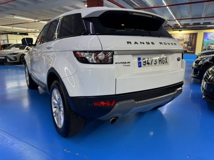 Land RoverRange Rover Evoque 2.2L TD4 Prestige 4x4 110 kW (150 CV) Vehículo usado en Barcelona - 14 Land RoverRange Rover Evoque 2.2L TD4 Prestige 4x4 110 kW (150 CV) Vehículo usado en Barcelona - 14