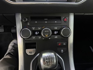 Land Rover Range Rover Evoque 2.2L TD4 Prestige 4x4 110 kW (150 CV)