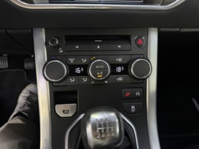Land Rover Range Rover Evoque 2.2L TD4 Prestige 4x4 110 kW (150 CV) Land Rover Range Rover Evoque 2.2L TD4 Prestige 4x4 110 kW (150 CV)