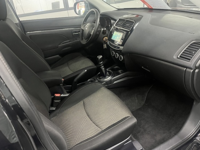MitsubishiASX 180 DI-D Motion 85 kW (116 CV) Vehículo usado en Barcelona - 16 MitsubishiASX 180 DI-D Motion 85 kW (116 CV) Vehículo usado en Barcelona - 16