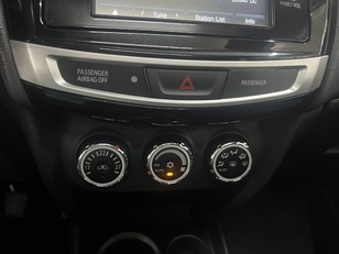 Mitsubishi ASX 180 DI-D Motion 85 kW (116 CV)