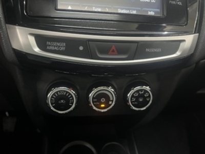 Mitsubishi ASX 180 DI-D Motion 85 kW (116 CV) Mitsubishi ASX 180 DI-D Motion 85 kW (116 CV)