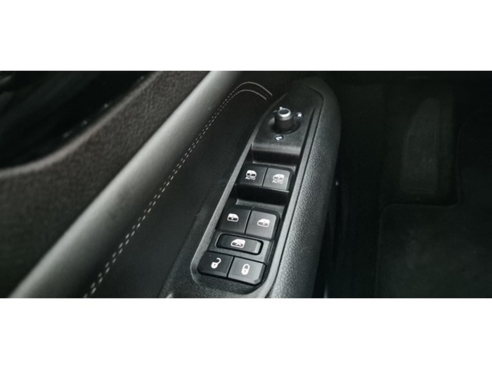 JeepCompass 1.3 Gse Limited 4x2 FWD 96 kW (130 CV) Vehículo usado en Barcelona - 39 JeepCompass 1.3 Gse Limited 4x2 FWD 96 kW (130 CV) Vehículo usado en Barcelona - 39