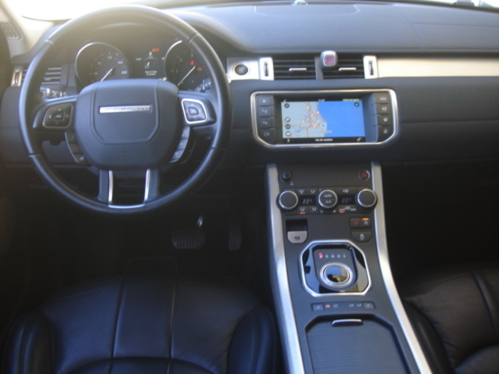 Land RoverRange Rover Evoque 2.0L TD4 HSE 4x4 Auto 132 kW (180 CV) Vehículo usado en Barcelona - 13 Land RoverRange Rover Evoque 2.0L TD4 HSE 4x4 Auto 132 kW (180 CV) Vehículo usado en Barcelona - 13