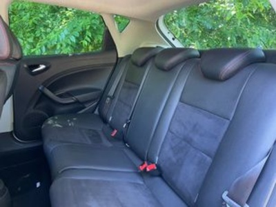 SEAT Ibiza 1.0 EcoTSI S&S FR DSG 81 kW (110 CV) SEAT Ibiza 1.0 EcoTSI S&S FR DSG 81 kW (110 CV)