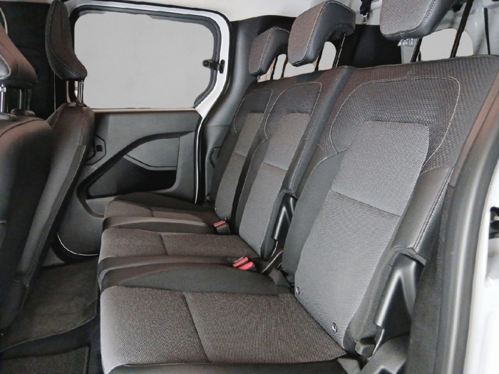 Renault Kangoo Combi Equilibre L1 E-Tech 90 kW (122 CV) - foto 9 de Renault Kangoo Combi Renault Kangoo Combi Equilibre L1 E-Tech 90 kW (122 CV) - foto 9 de Renault Kangoo Combi