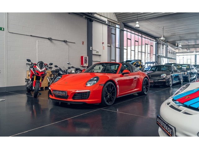 Porsche911 Targa 4 272 kW (370 CV)