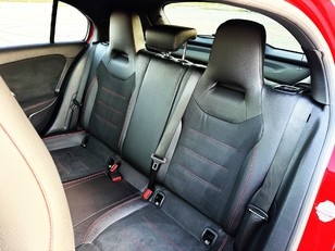 Mercedes-Benz Clase A 200 120 kW (163 CV)