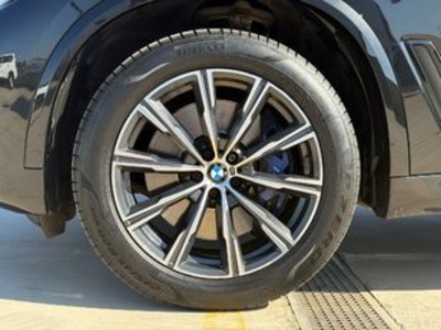 BMW X5 xDrive25d 170 kW (231 CV) BMW X5 xDrive25d 170 kW (231 CV)