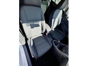 Volkswagen Golf Advance 1.6 TDI DPF 77 kW (105 CV)