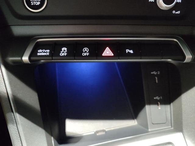 AudiQ3 Black line 35 TFSI 110 kW (150 CV) S tronic14